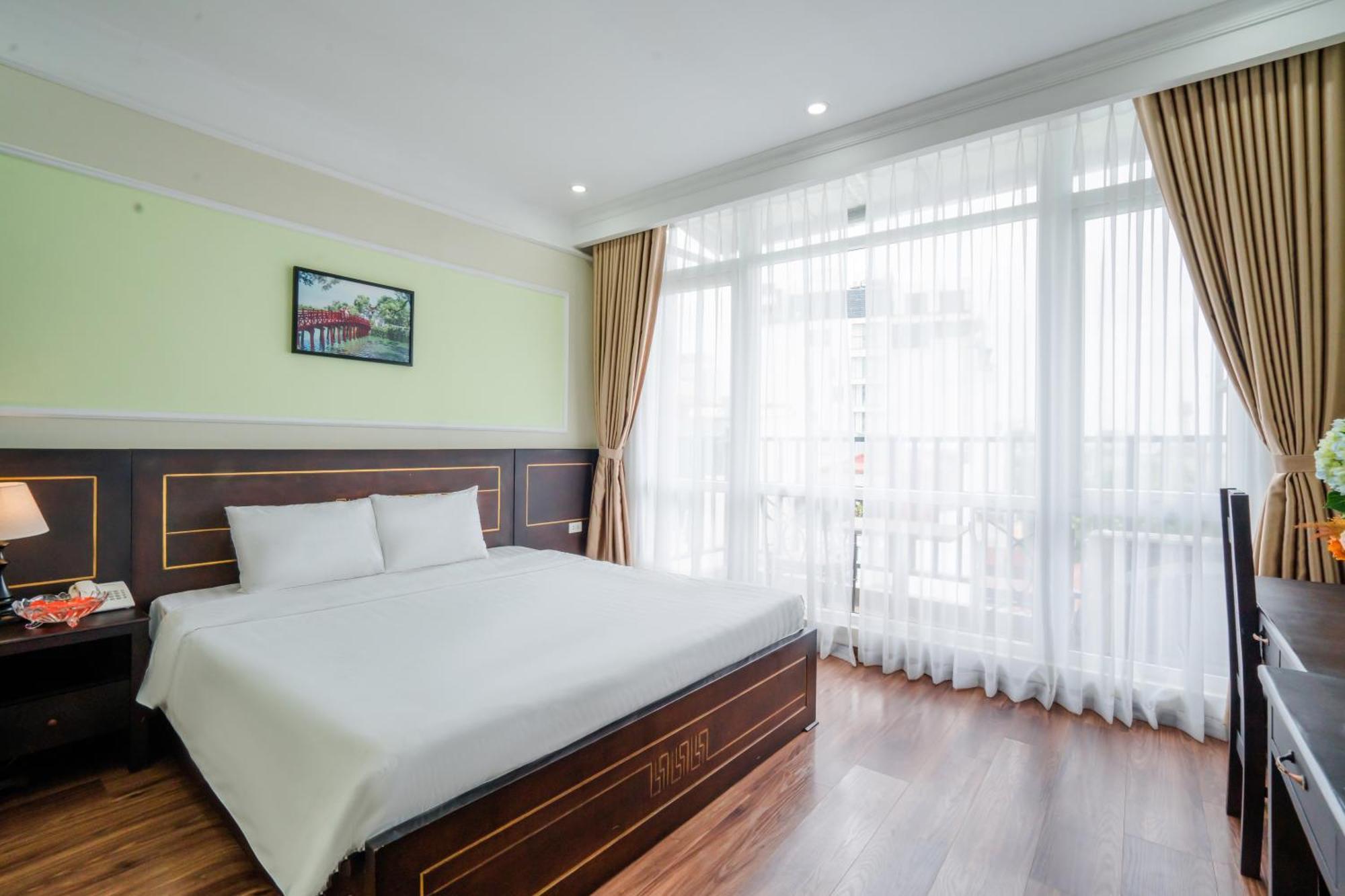 Ha Noi Lake View Hotel & Travel ハノイ市 エクステリア 写真