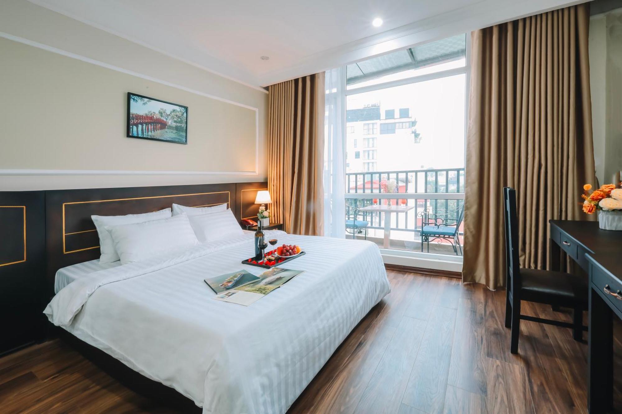 Ha Noi Lake View Hotel & Travel ハノイ市 エクステリア 写真