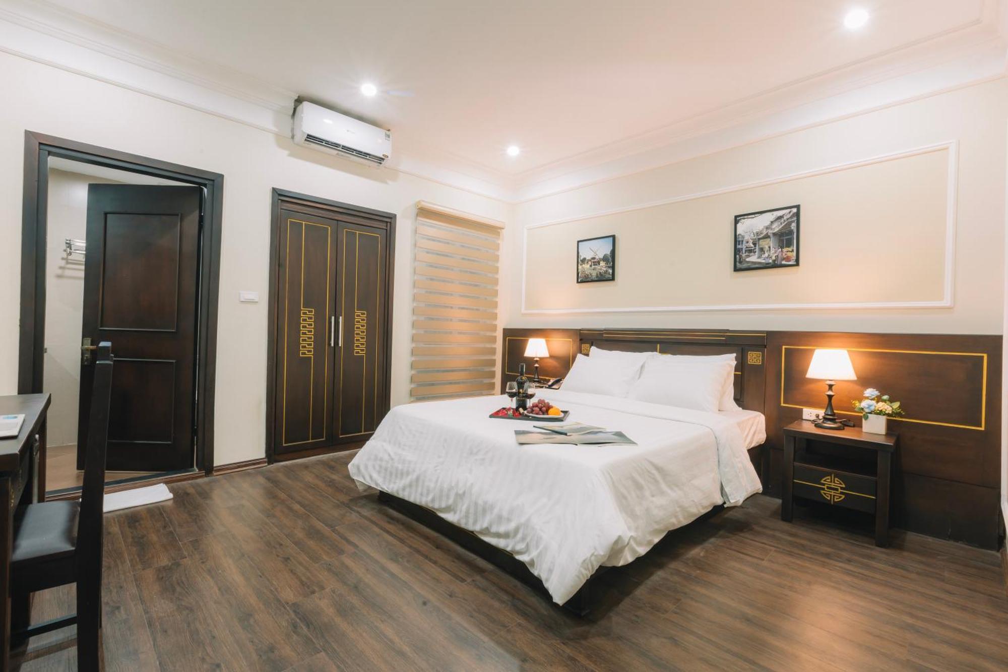 Ha Noi Lake View Hotel & Travel ハノイ市 エクステリア 写真