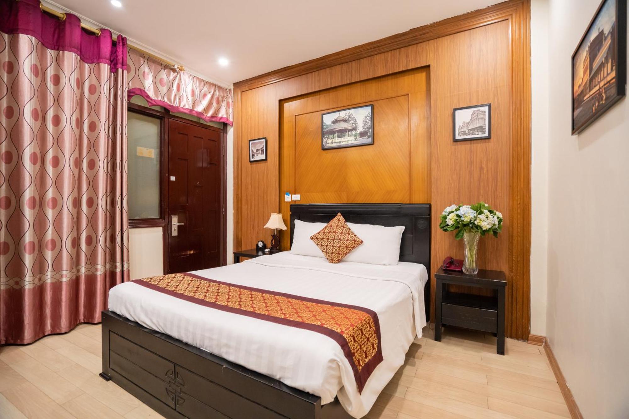 Ha Noi Lake View Hotel & Travel ハノイ市 エクステリア 写真